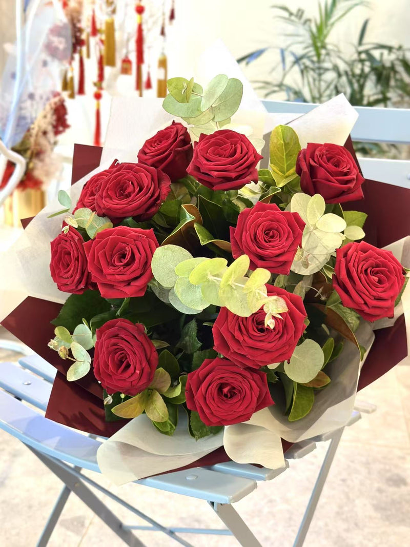 V'Day Classic - Red Rose Bouquets
