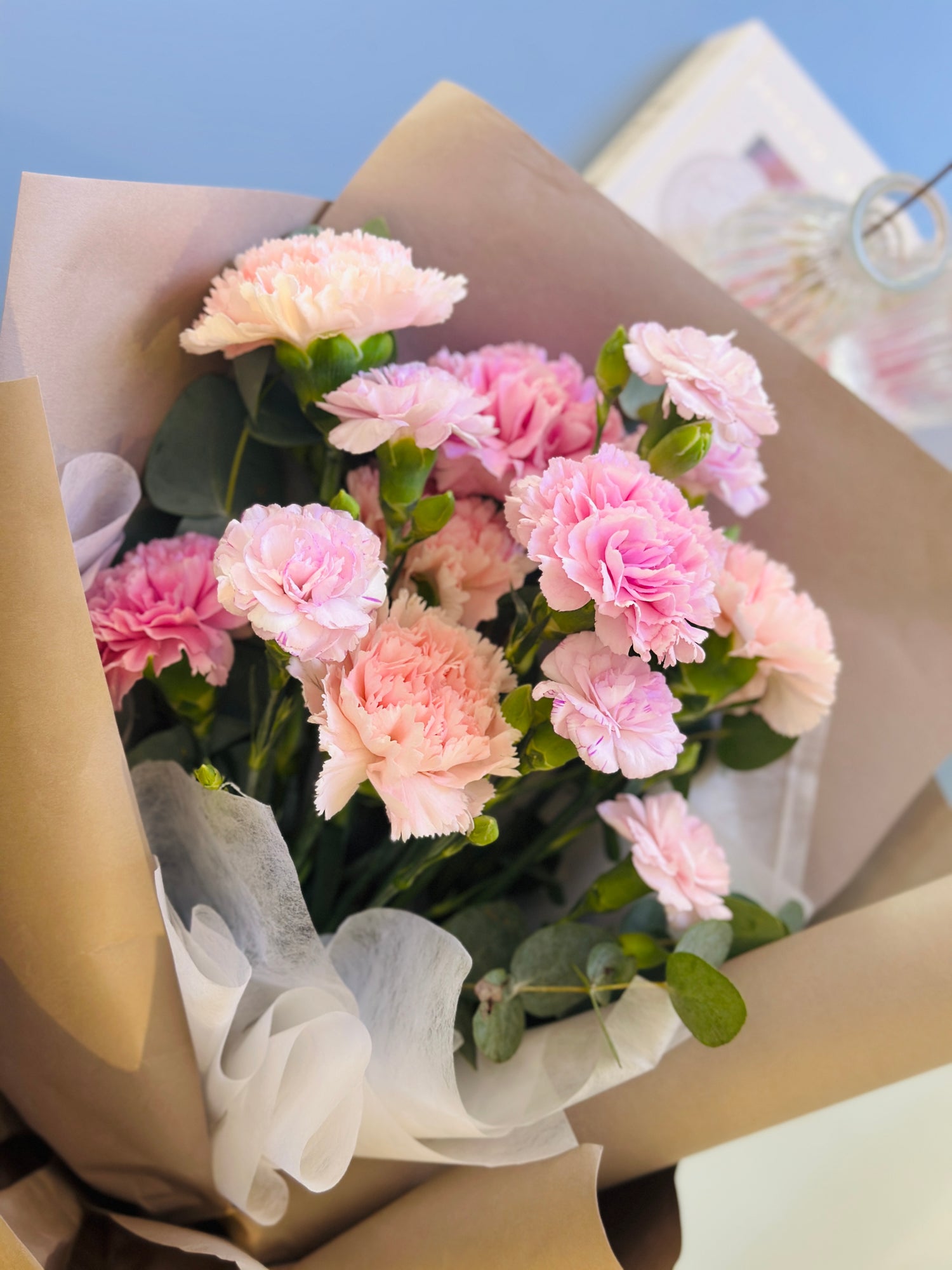 Delicate Mum carnation bunch